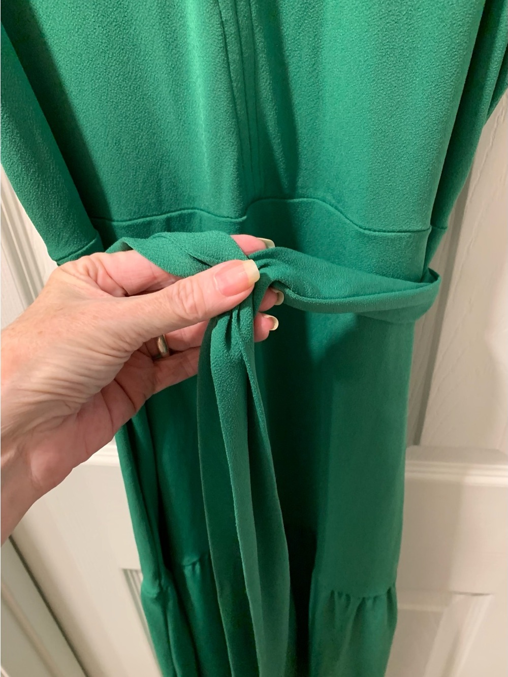 Banana Republic Emerald V-Neck Midi Dress - Picture 4 of 7